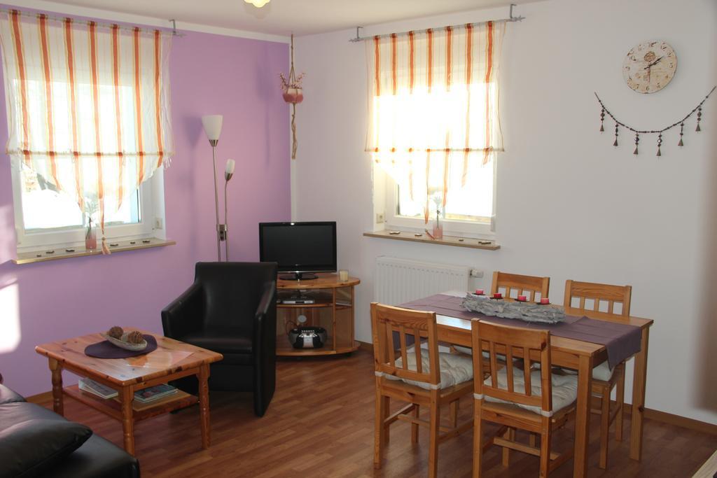 Ferienwohnung Am Erlermuhlenbach Voigtsdorf エクステリア 写真